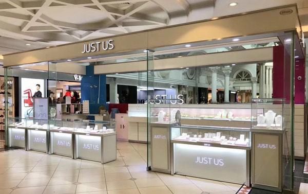 定制珠寶展示柜如何滿足使用效果呢？